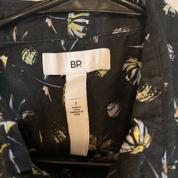 BP Men's Small Button Down - Picture 3 of 3